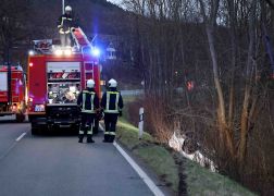 Unfall In Jena Autofahrer Ueberschlaegt Sich 01